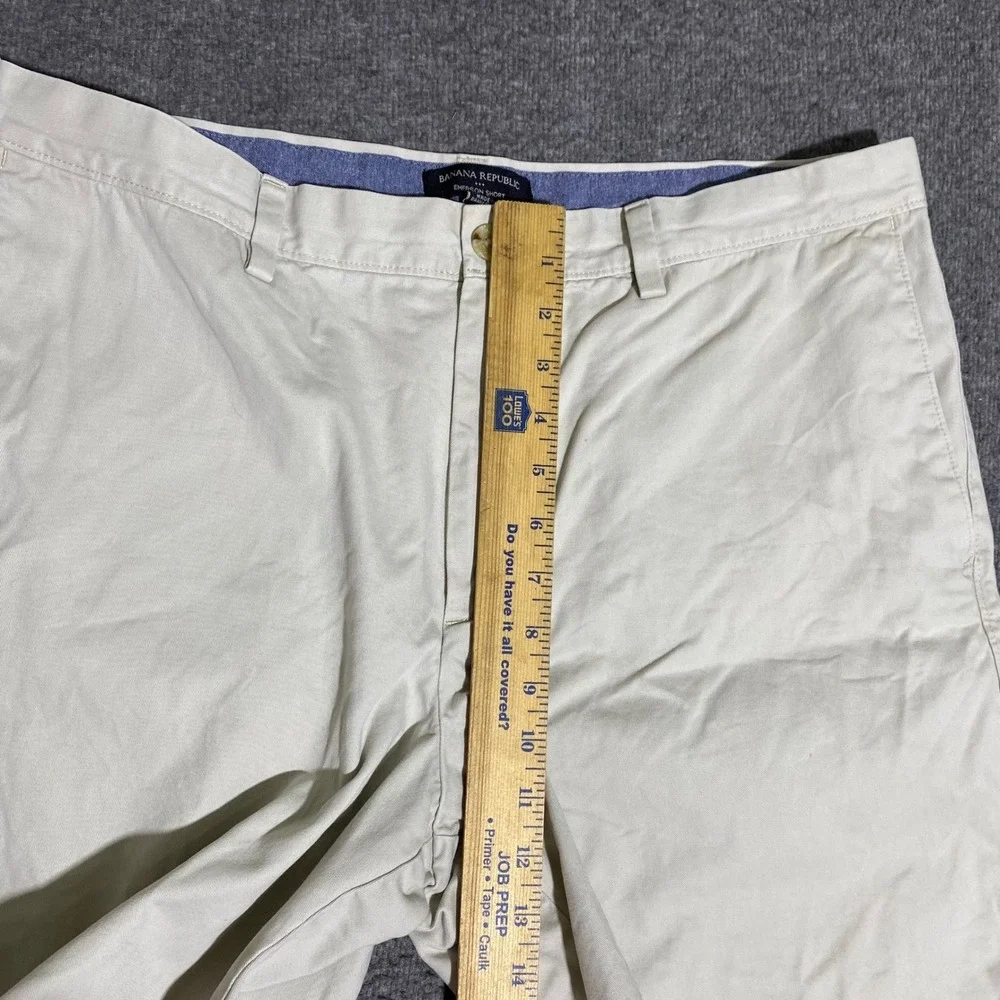 Banana Republic Emerson Short Mens 36 Khaki Tan Chino Cotton Straight Fit Casual